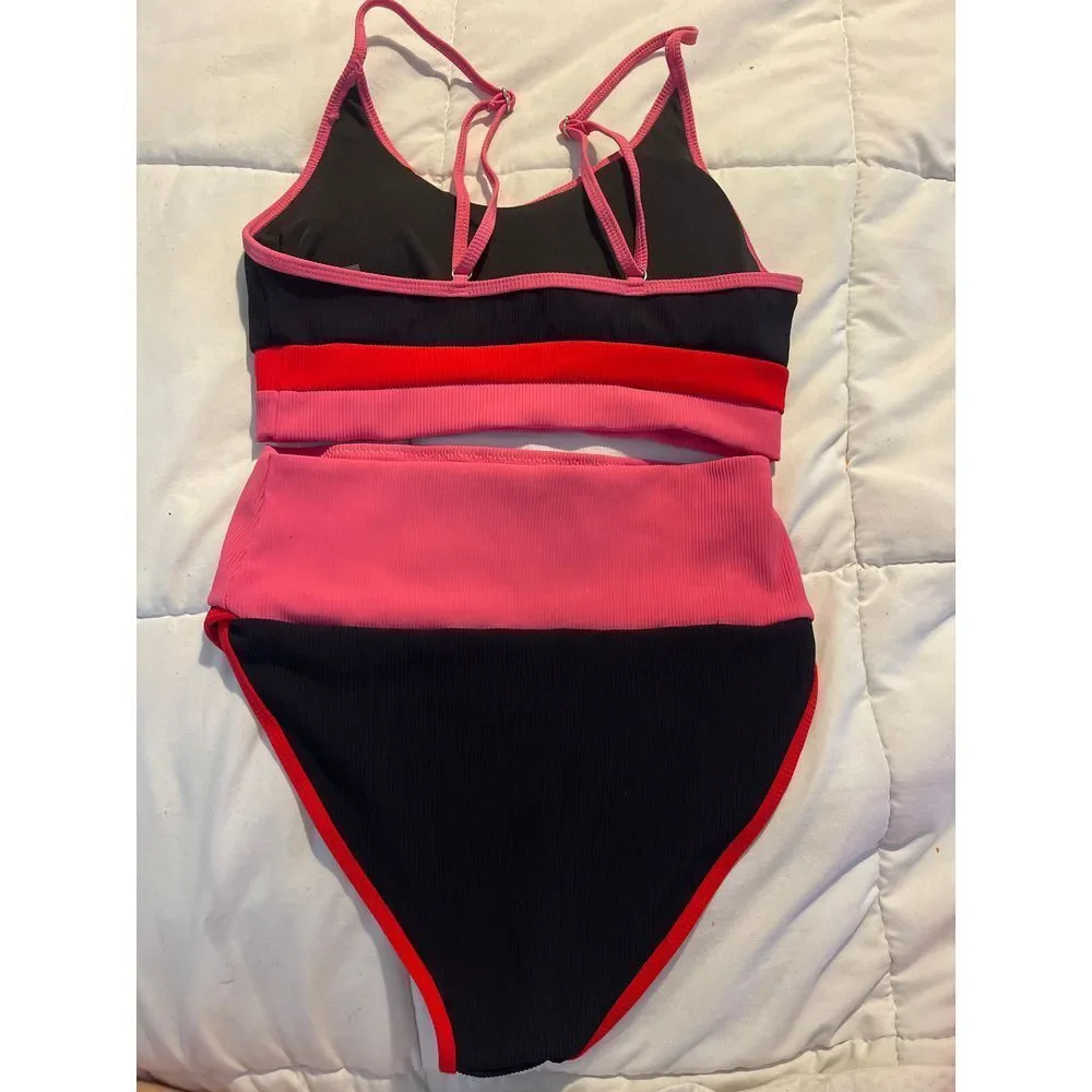 Stylish Two-Piece‎ Swimsuit Set Black Pink Red Contrast Trim Bathing Suit A-318